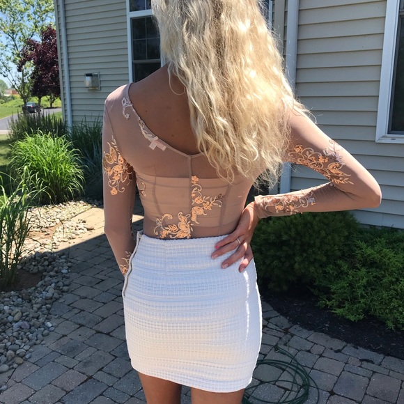 Price⬇️ Knit Cream Mini Skirt - Picture 5 of 5
